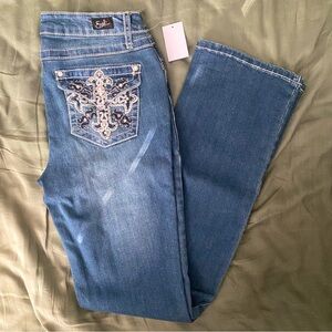Earl Jean Slim Boot Cut Jeans